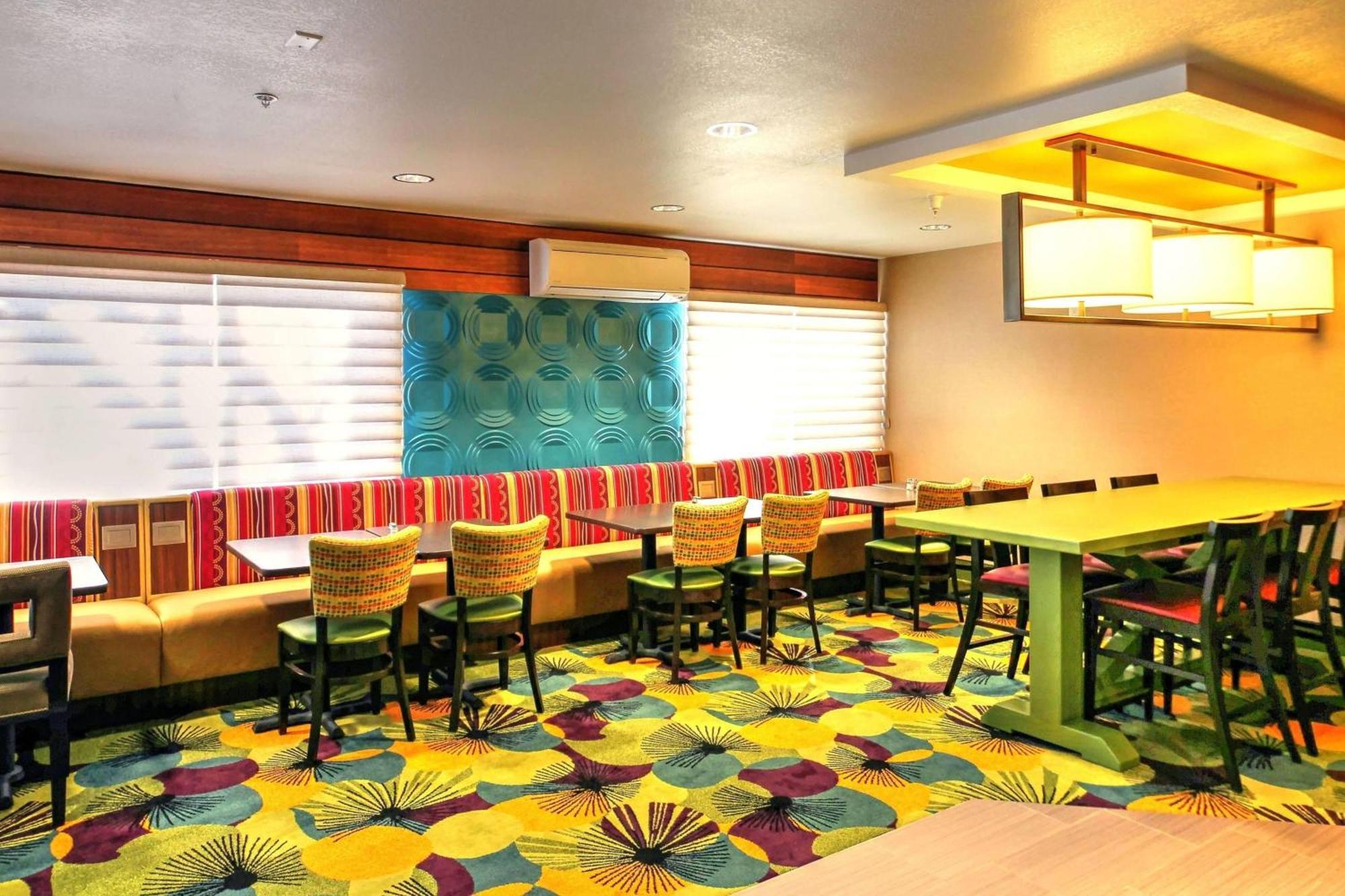 Fairfield Inn Boise Airport Екстериор снимка